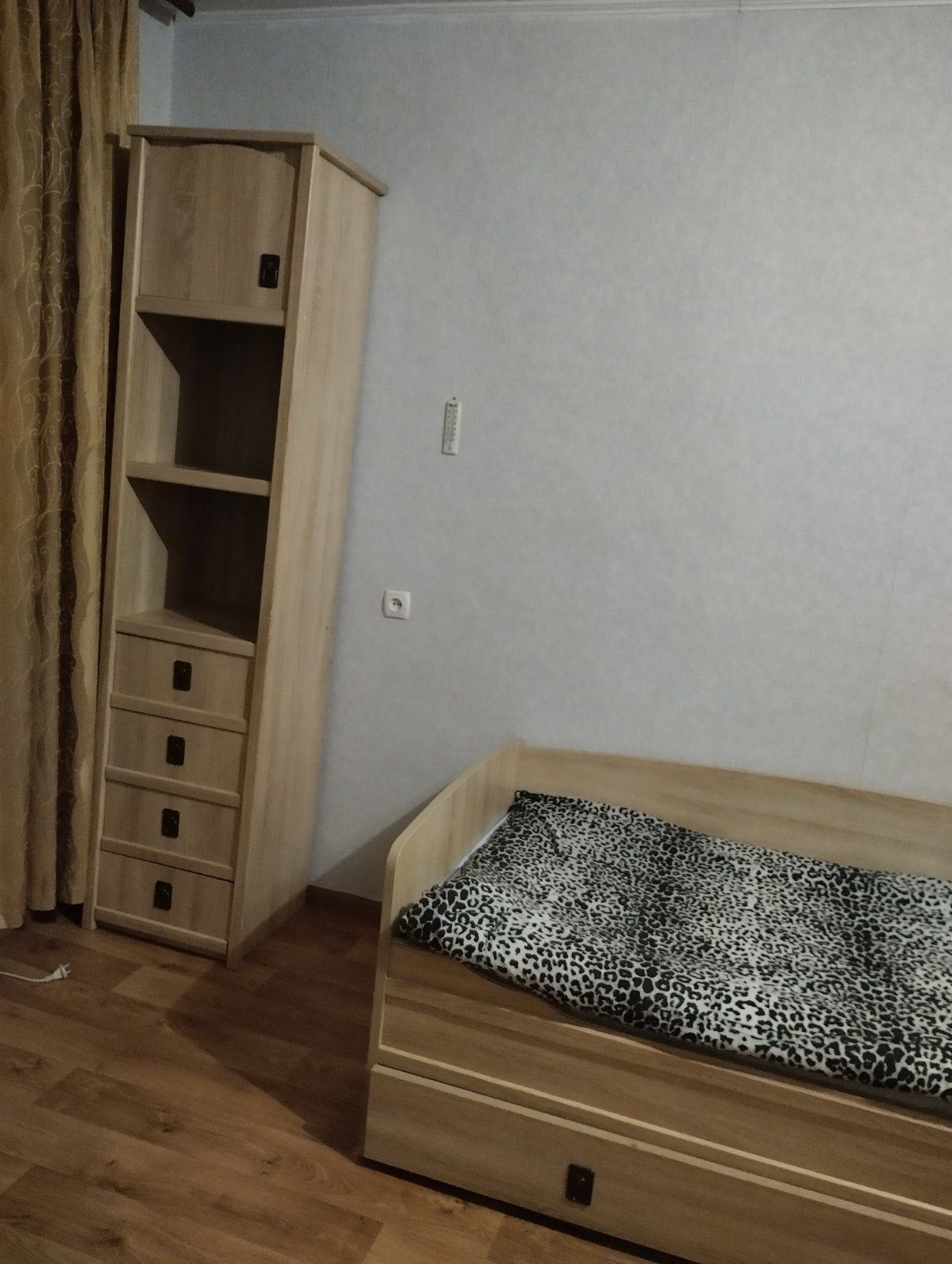 Здається 1 к з агв