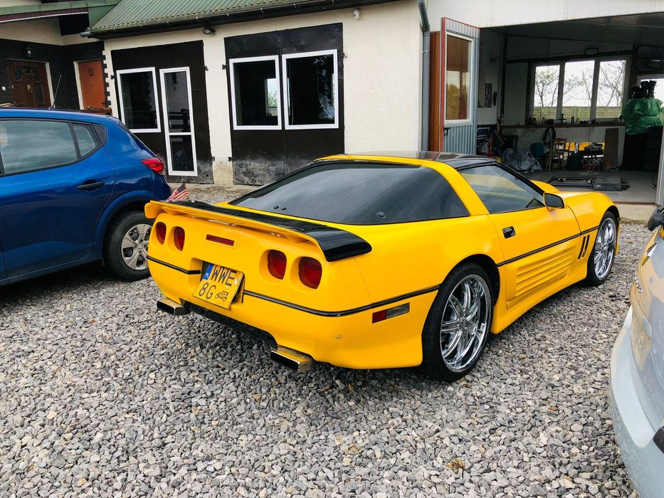 Chevrolet Corvette C4 EDELBROCK HOLLEY targa