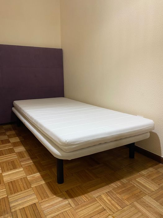Estrutura de cama de ripas 90x200 cm + colchão Ikea Moshult