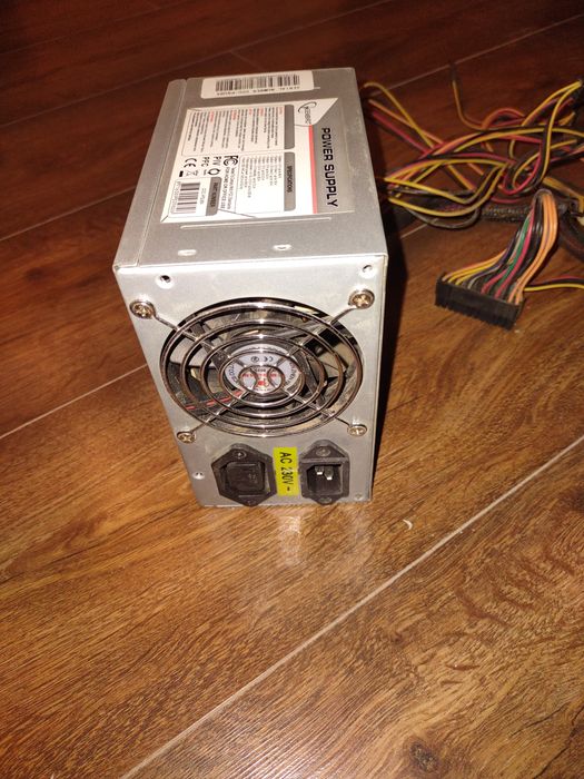 Zasilacz do komputera 650 W