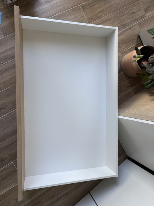 Cama de casal ikea de madeira com 2 gavetas