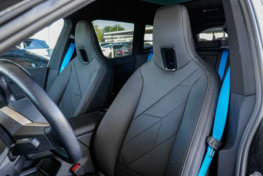 BMW iX M60      2023