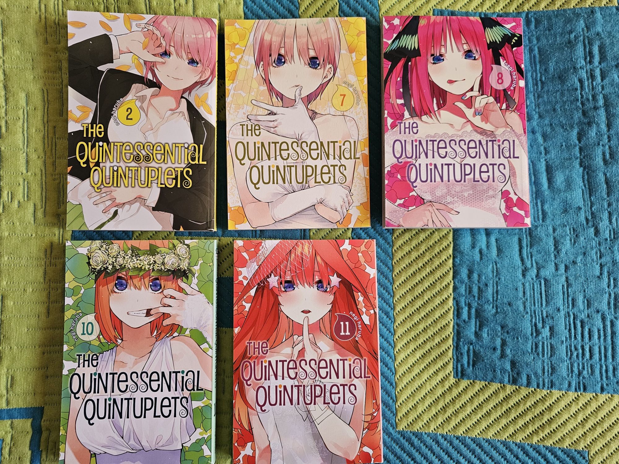 The Quintessential Quintuplets Manga Volume 2,7,8,10,11 Inglês