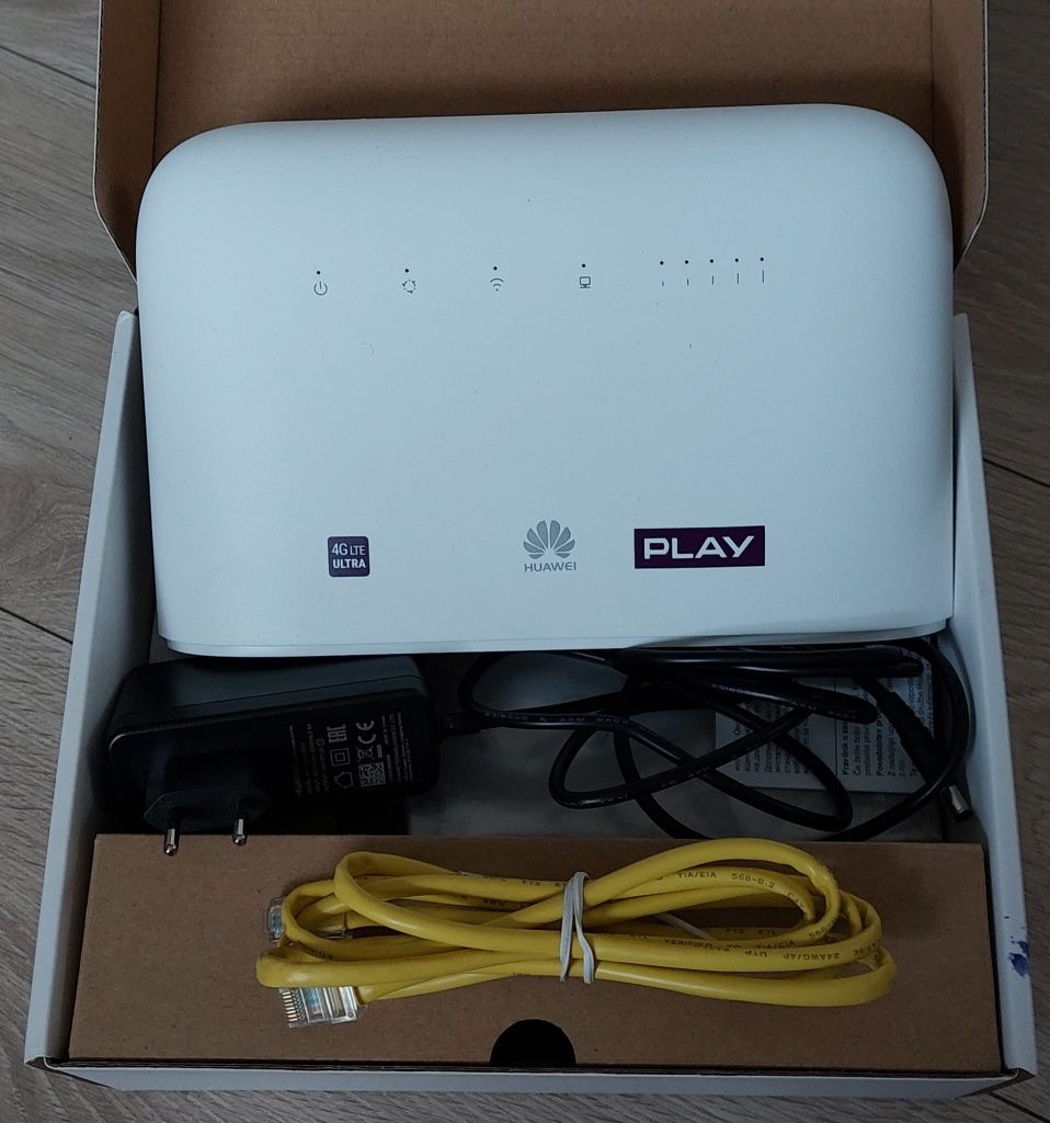 Router Huawei LTE B715 plus antena