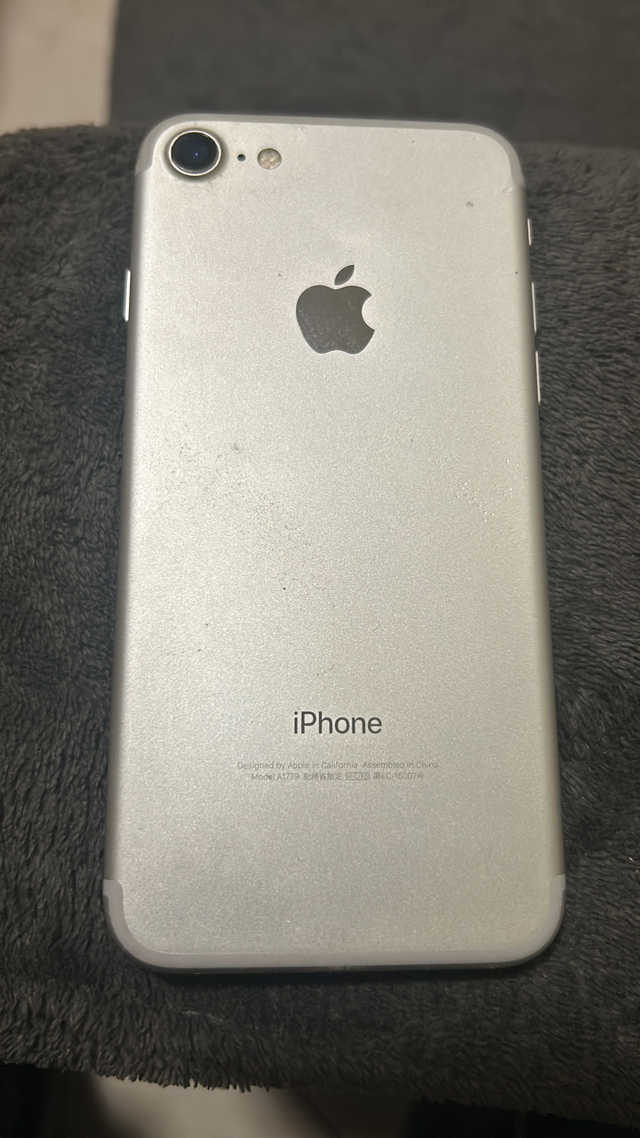 Iphone 7 128gb com robô