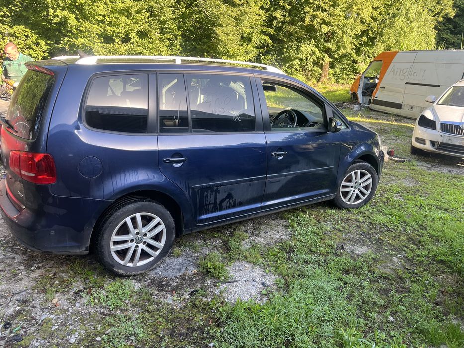 Розборка VW TOURAN запчастини тоуран шрот туран