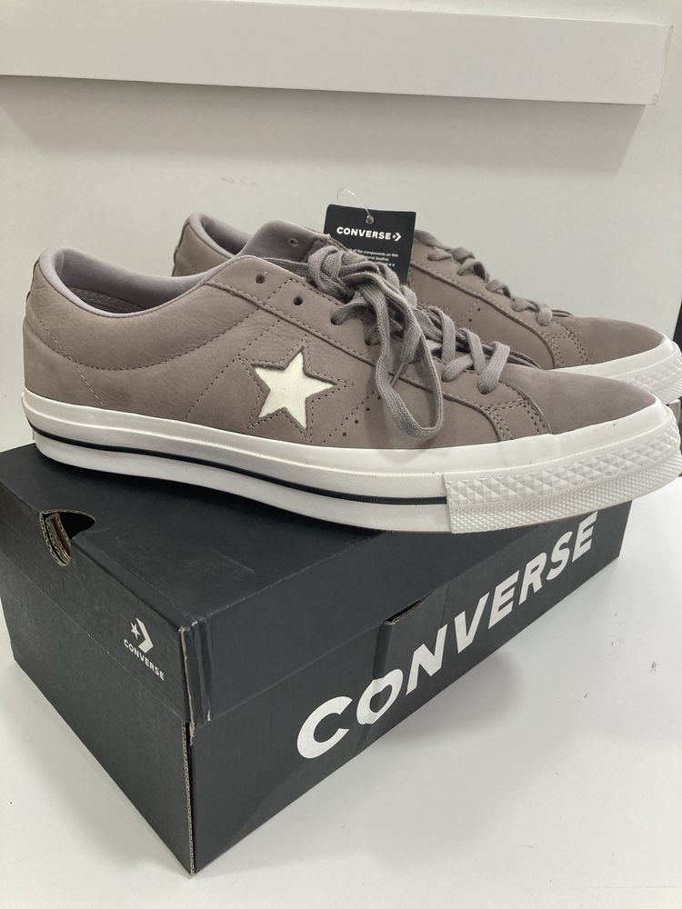 Sapatilhas Converse tamanho 45 novas