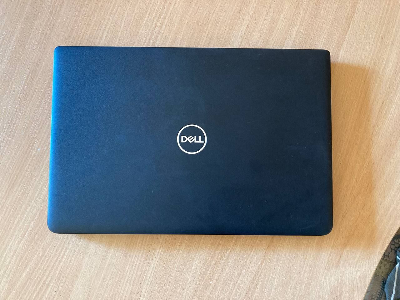 Ноутбук DELL Latitude 3500. Intel Core i5-8250.