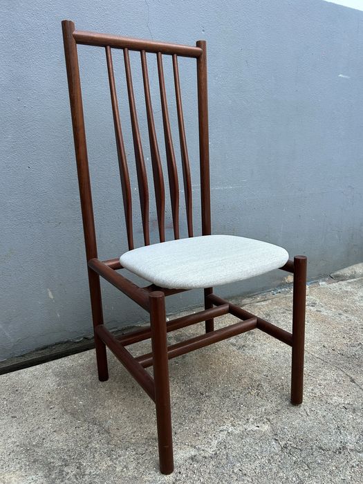 Cadeiras de jantar dinamarquesas