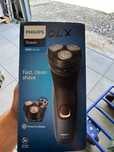 MASZYNKA DO GOLENIA Elektryczna Golarka Philips