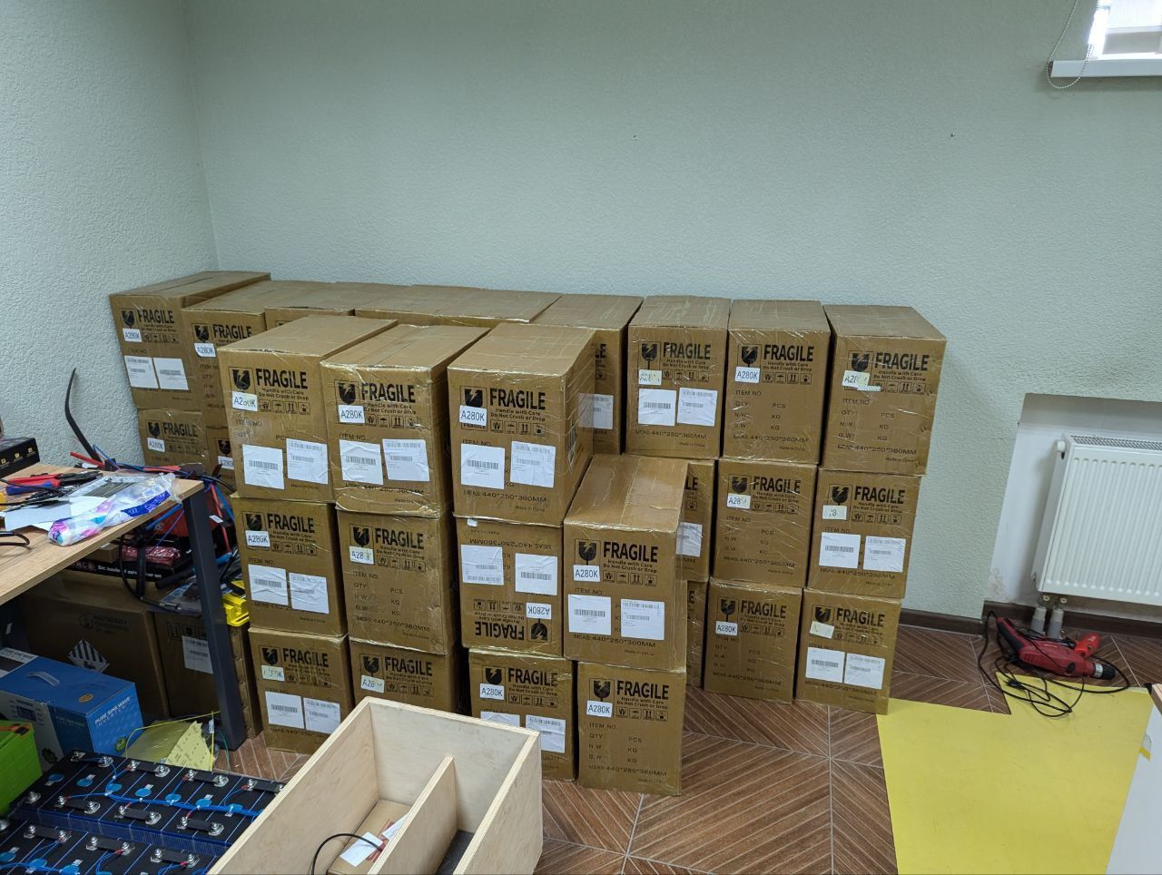 Акумуляторна комірка 150 Aч  LiFePO4, 3.2V 150Ah 100 12 24 ячейка