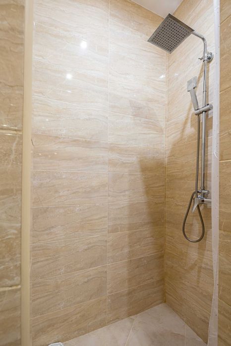 вул. Листопадового Чину 12/Оренда житла Подобово 4 кім. кв./для 10 ос.