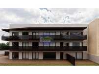 Apartamento T3 novo com terraço e jardim em Nogueira da Regedoura