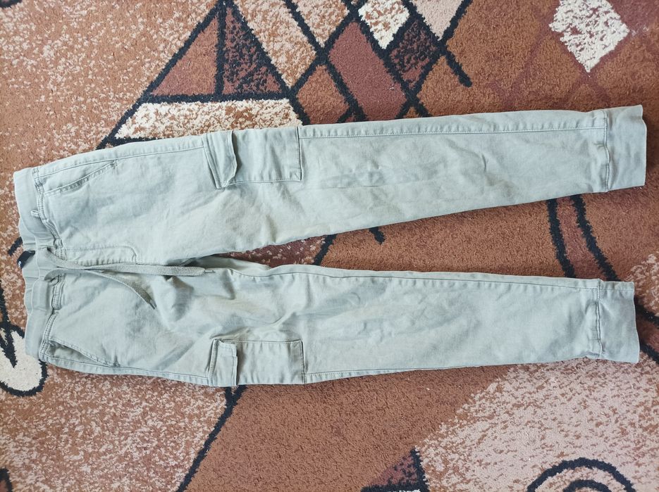 Cropp spodnie zielone oliwkowe z kieszeniami 34