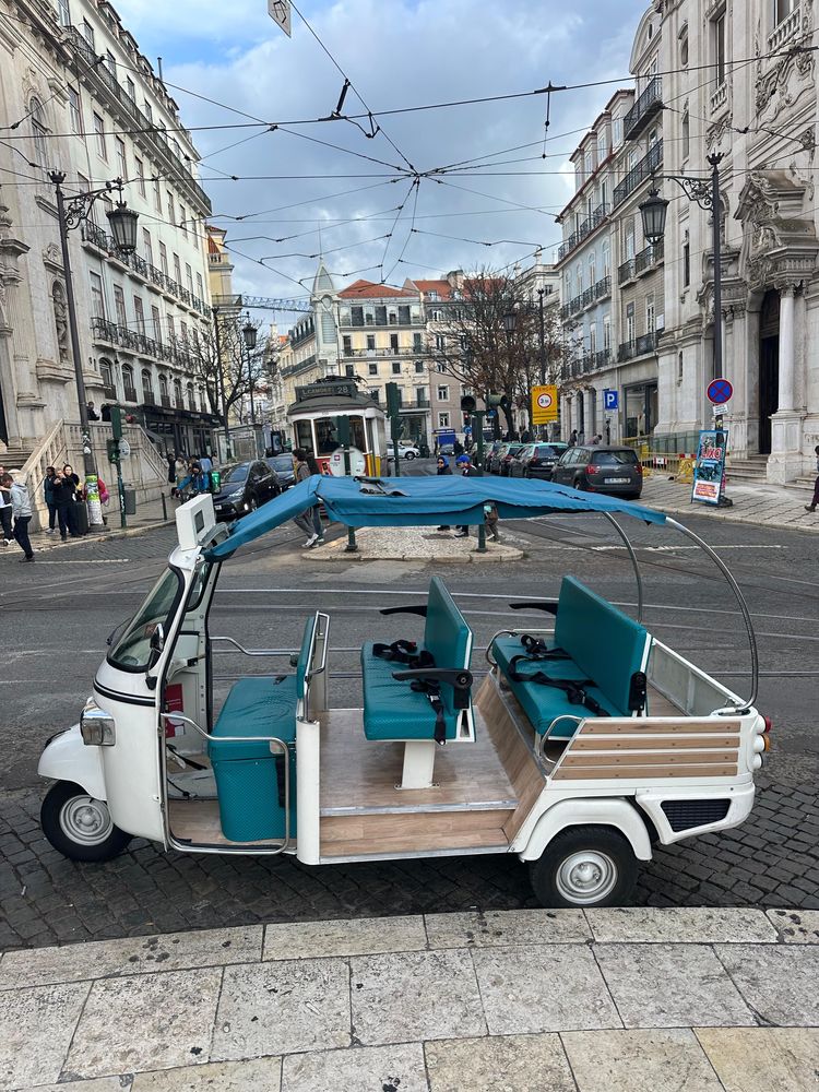 Tuk Tuk Piaggio 422 - 7 lugares