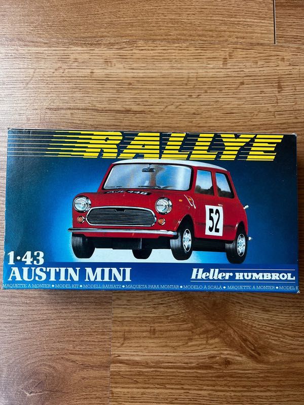 Kits de Modelismo Automóvel Heller 1:43 e Airfix 1:32