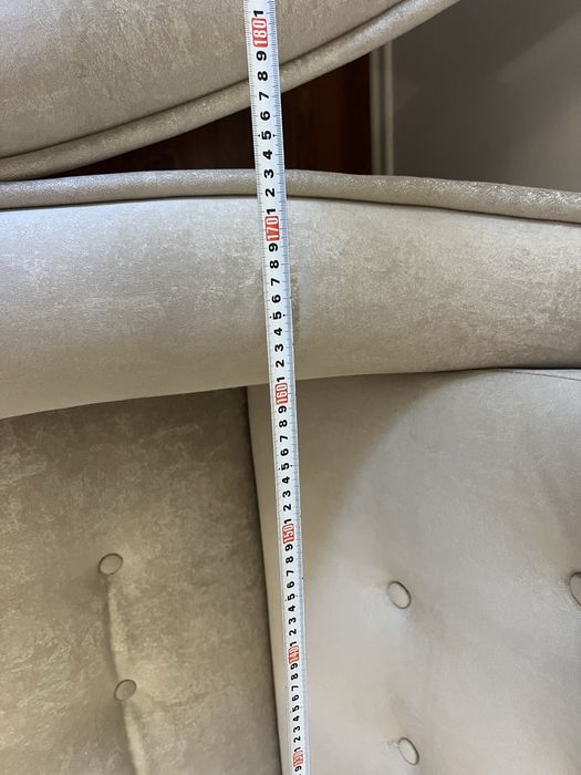 Продам диван и два кресла