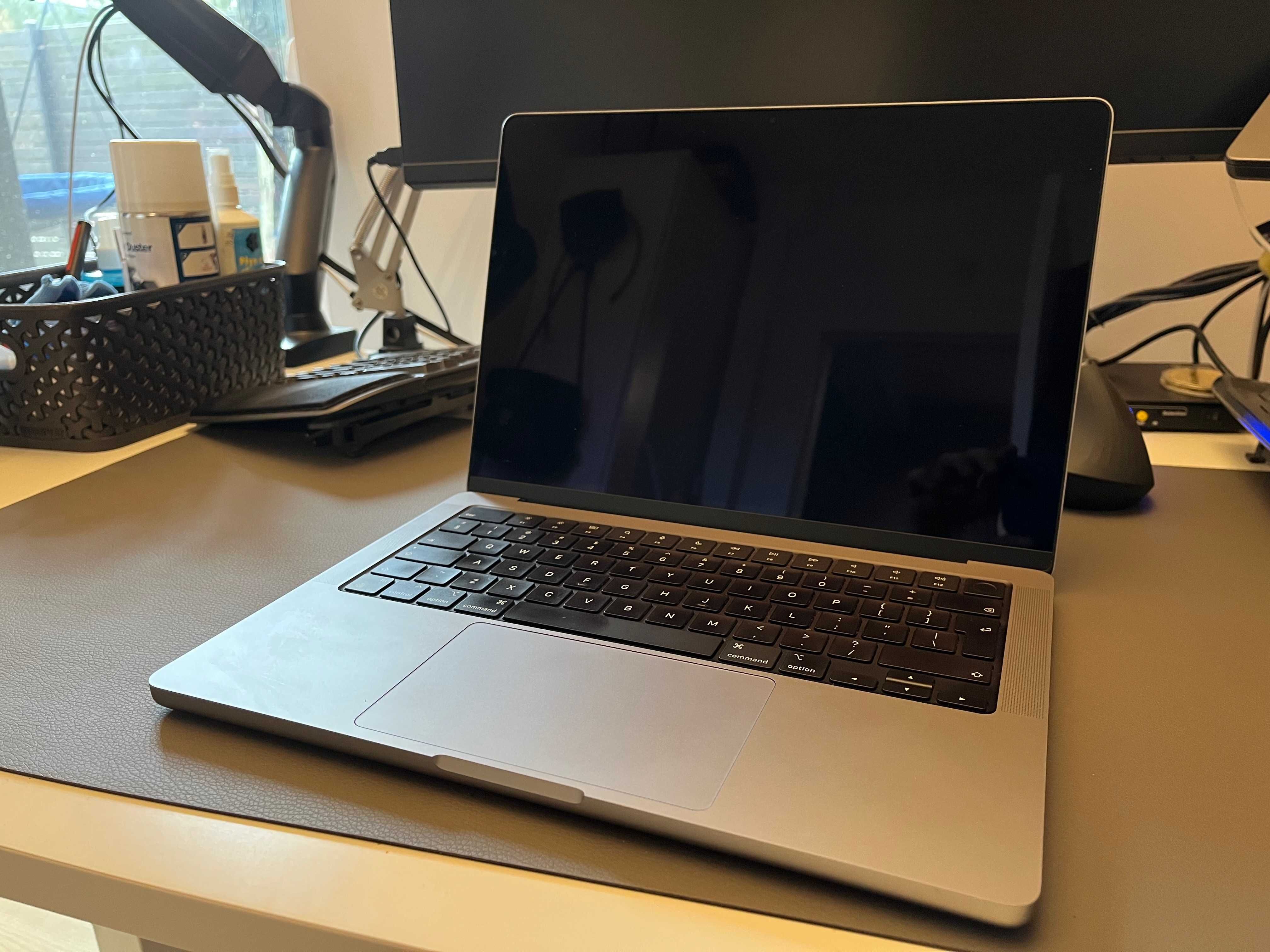 Apple Macbook 14:  M1 Pro 8‑core CPU/ 14‑core GPU/16GB/512GB/SpaceGrey
