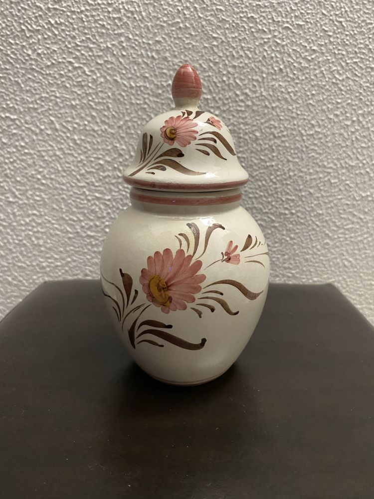 Pote pintado a mão