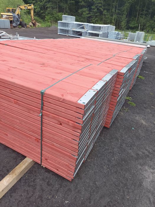 Wynajem Rusztowań Elewacyjnych