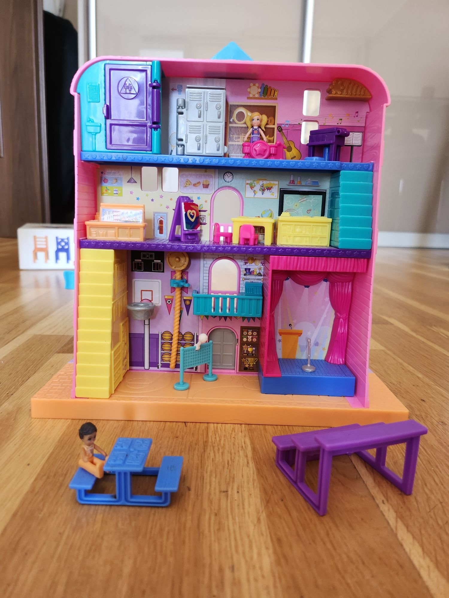 Szkoła Polly pocket