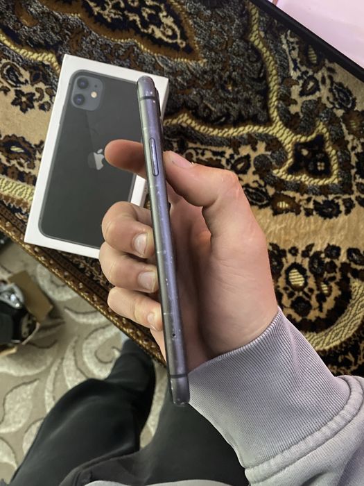 Телефон Iphone 11 64gb
