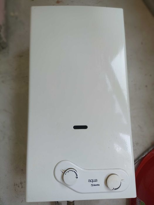 Продам газову колонку Beretta aqua