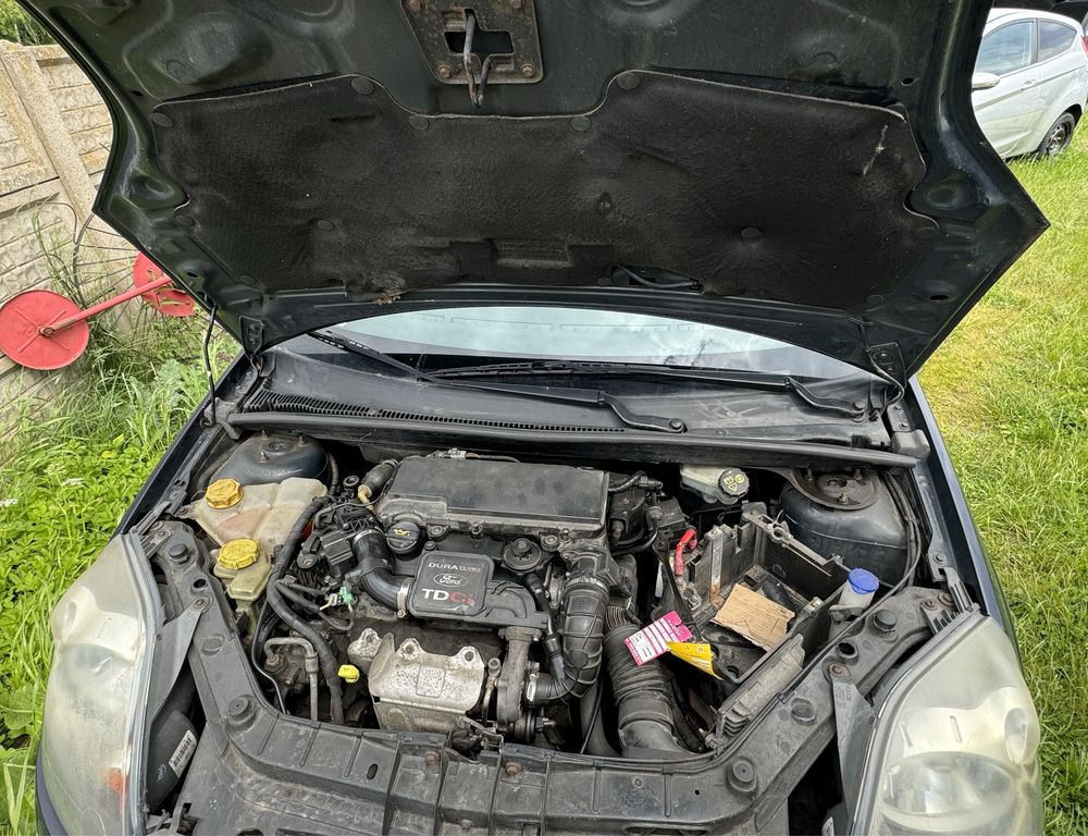 Ford Fiesta MK6 części silnik 1.4 tdci maska koła licznik lampy