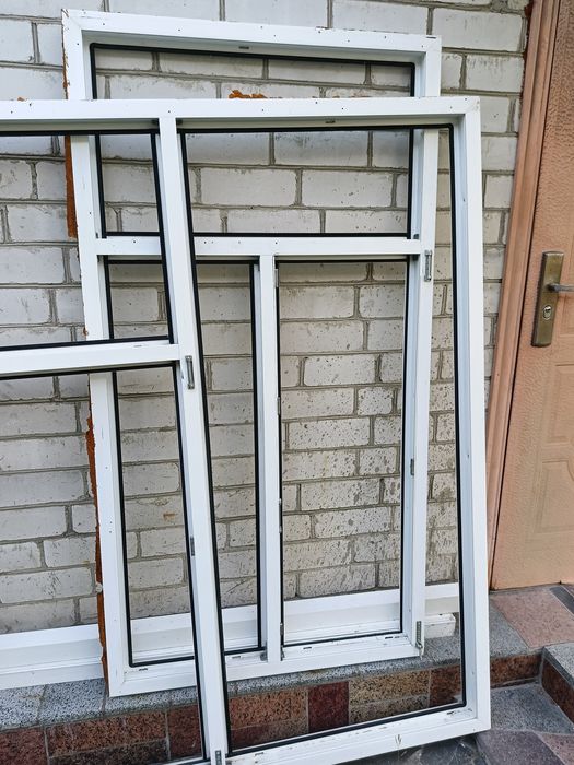 Продам балконну раму