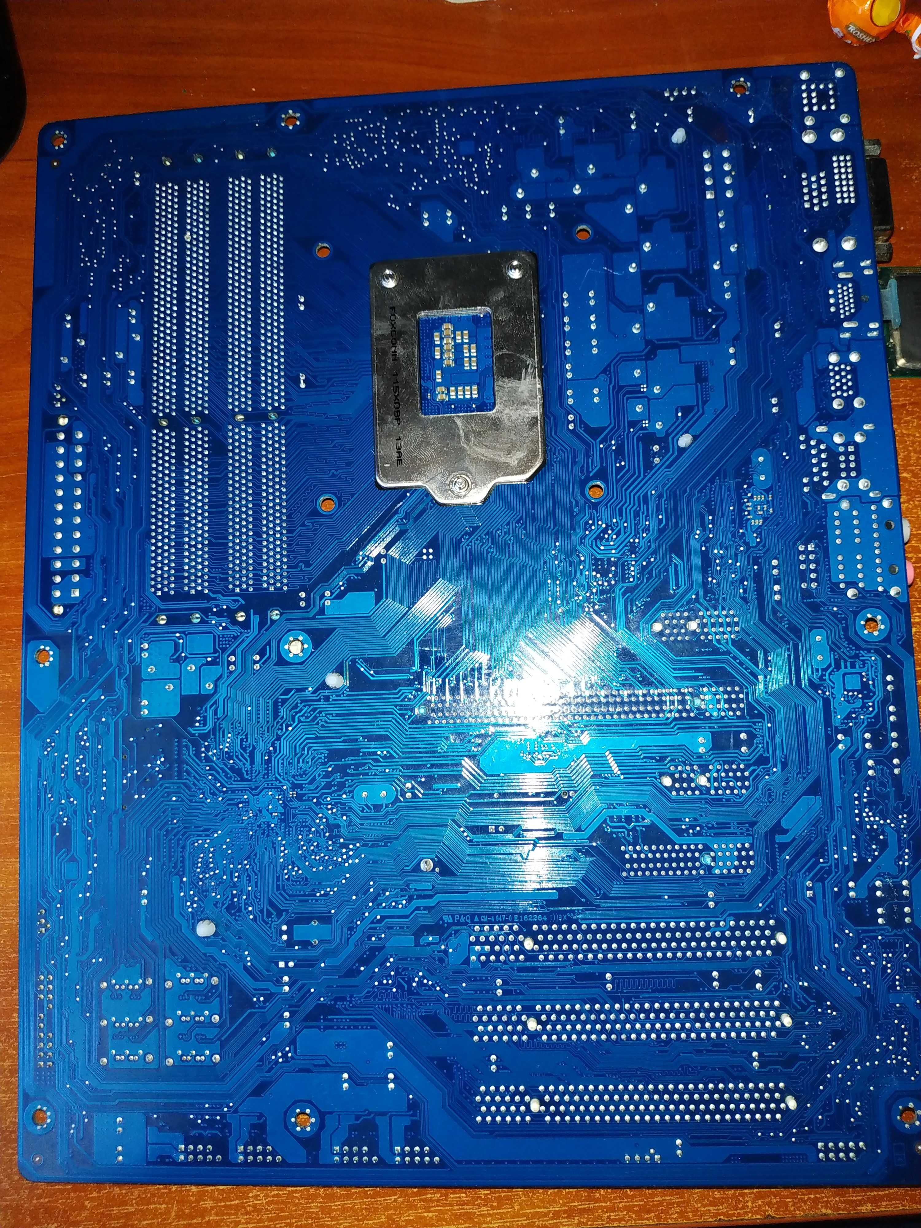 материнка GIGABYTE H67A-USB3-B3 сокет 1155