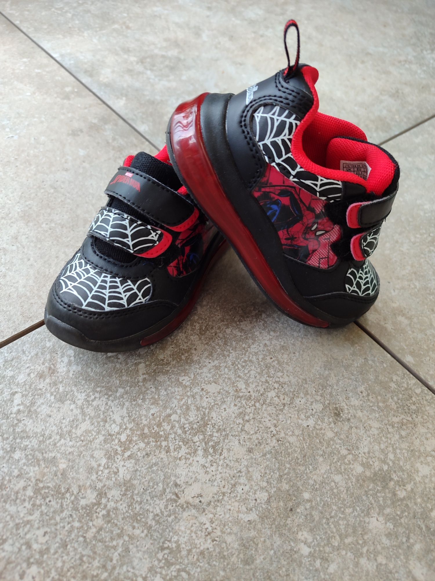 Buciki spider Man 23,5 rozmiar