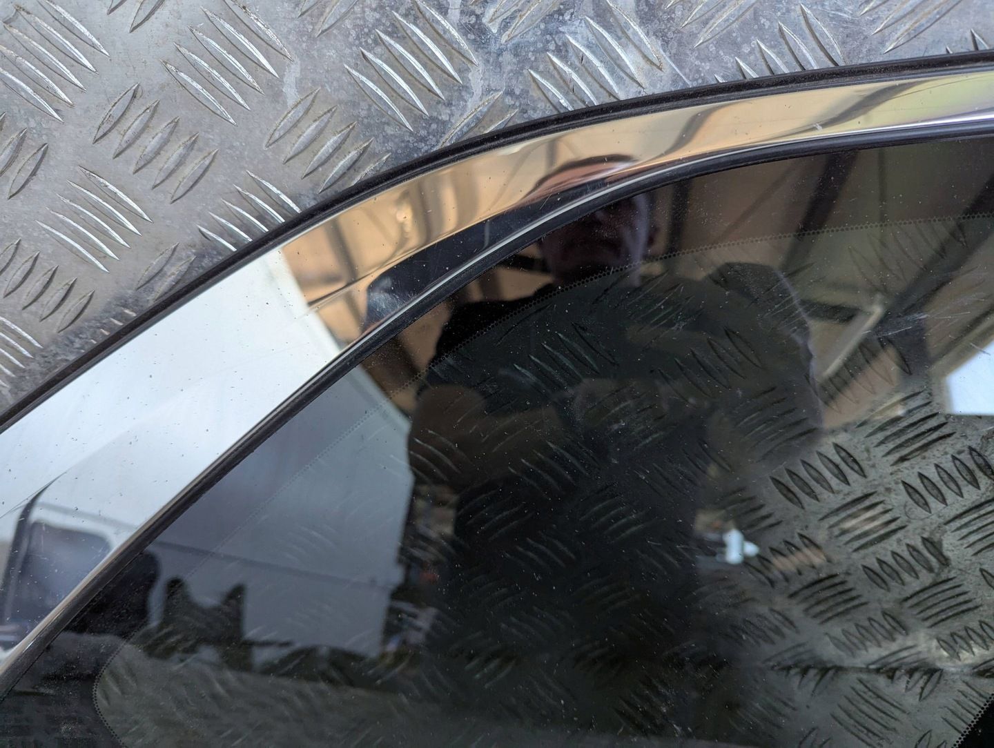 Mazda CX-90 CX90 CX-80 CX80 szyba tylna prawa karoseryjna 2023 AS3