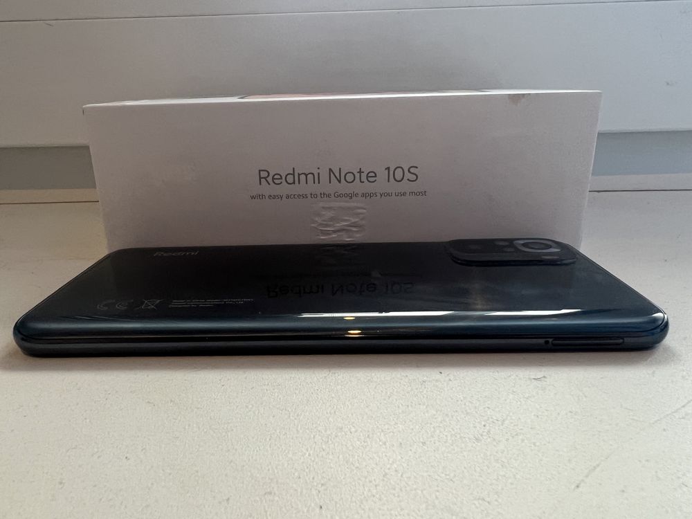 Xiaomi Redmi note 10s 6/64 + карта памяти на 64