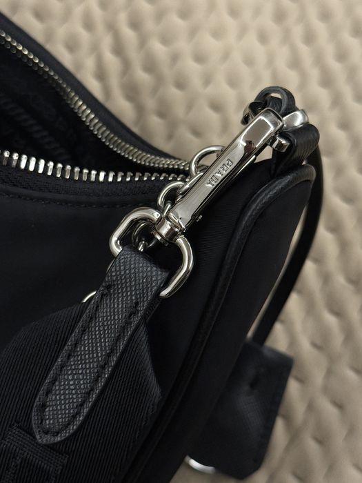 Сумка Prada re edition 2005 re-nylon