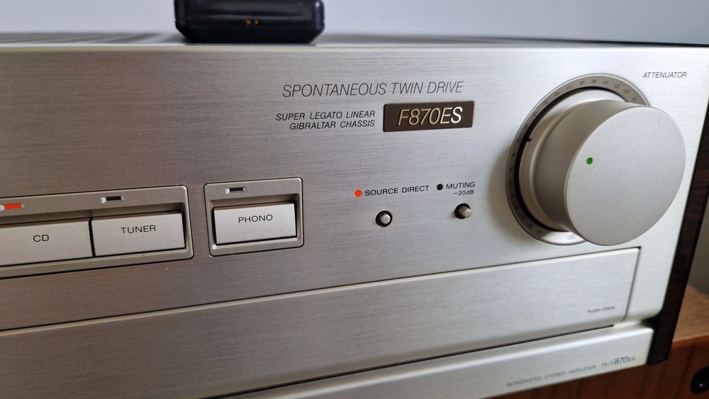 Wzmacniacz Sony TA-F870ES + pilot