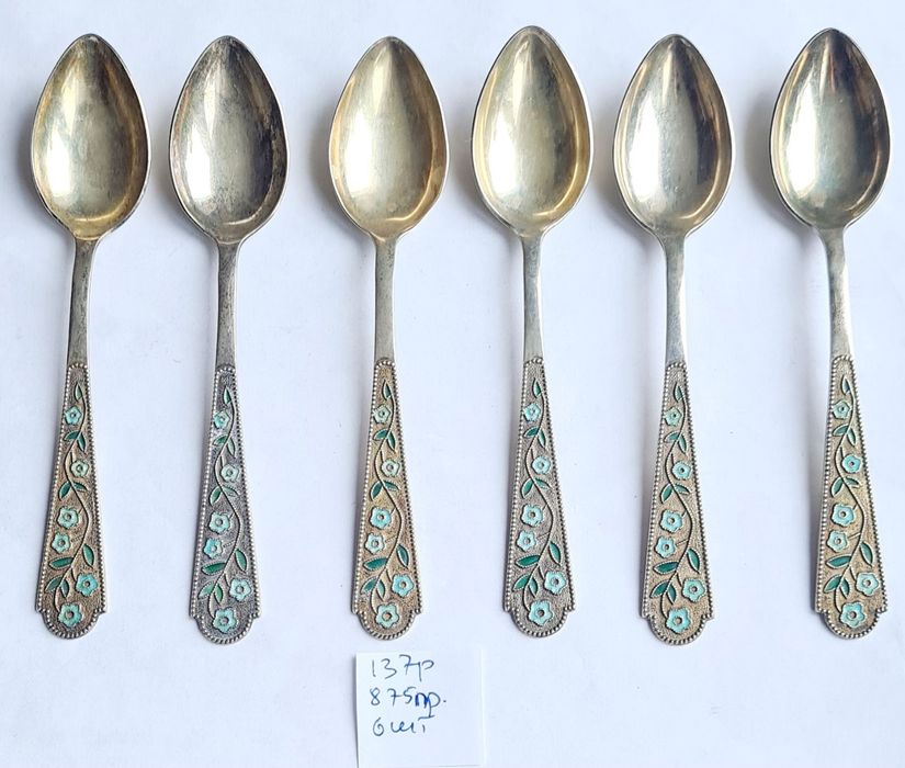 Продам наборы серебряных ложек