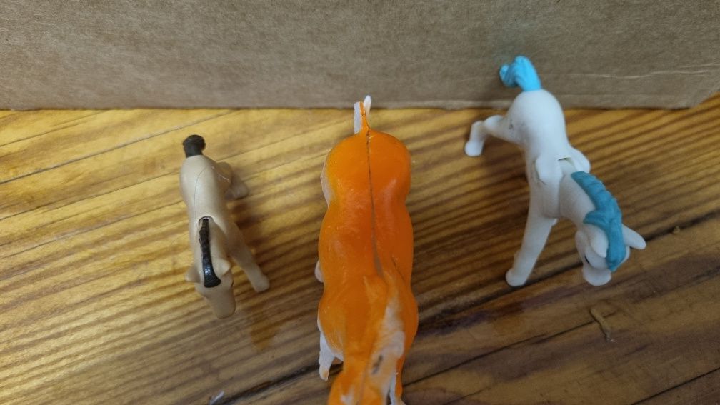 3 cavalos brinquedo