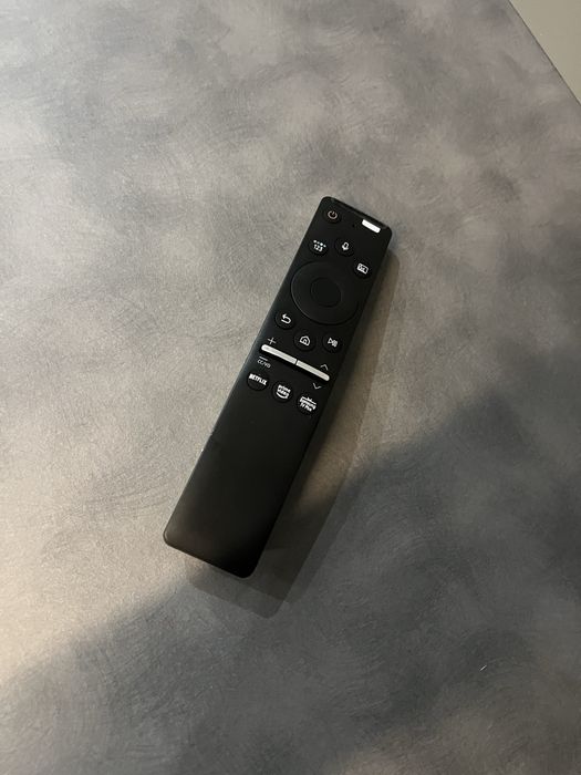 Pilot glosowy do TV