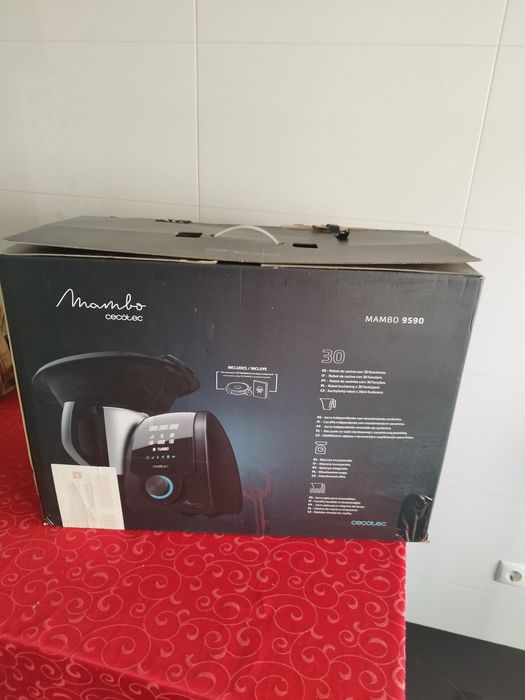 Robot Cecotec Mambo 9590