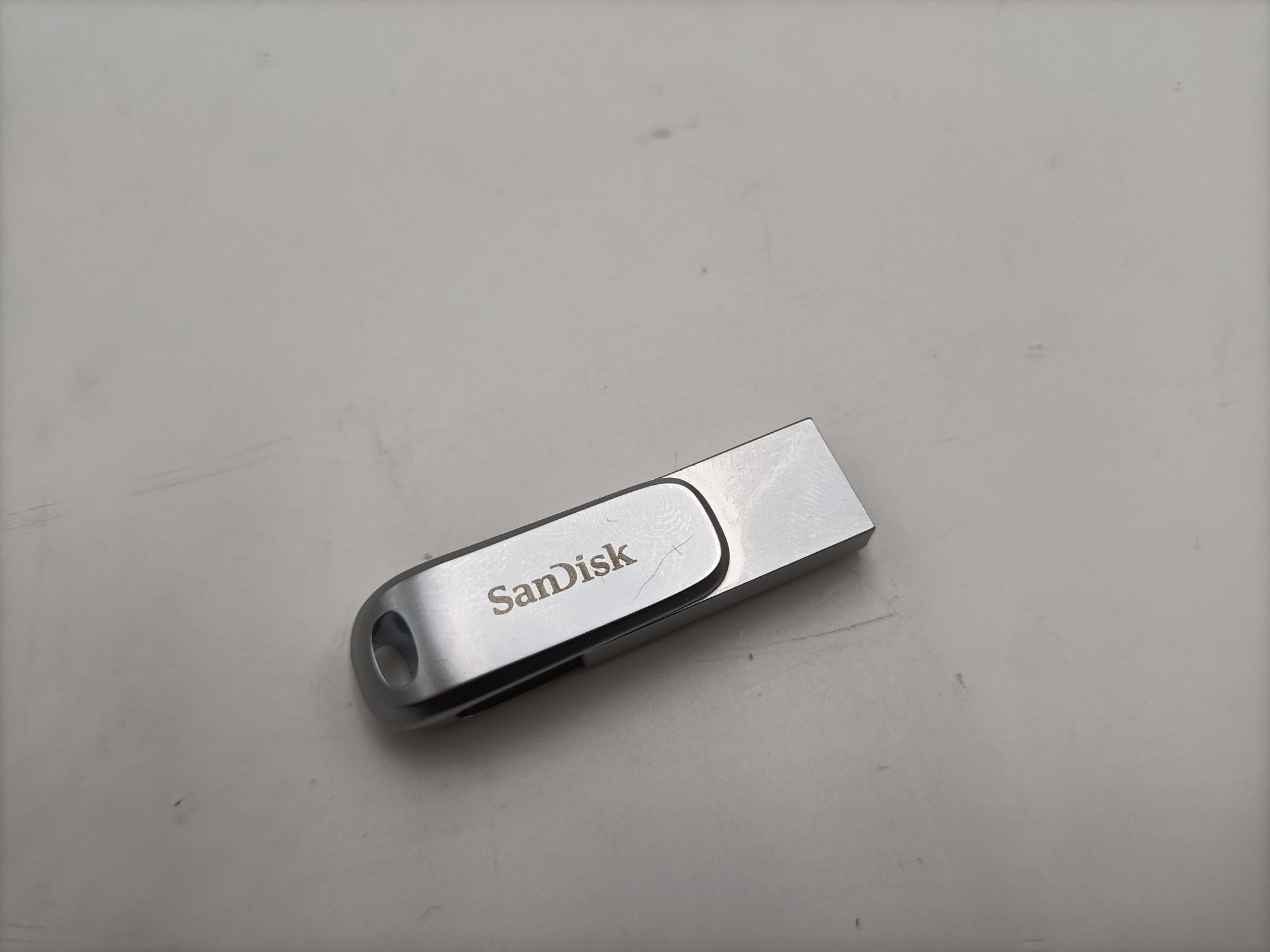 1 TB SanDisk pendrive pamięć zewnetrzna