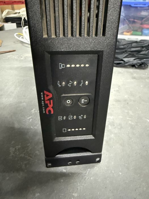 ДБЖ ИБП apc SUA1500RMI2U Smart-Ups