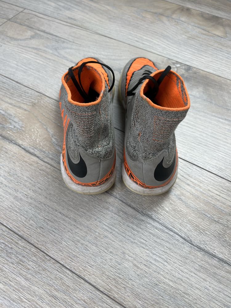 Szare buty sportowe halówki Nike Hypervenom X Proximo IC rozmiar 36
