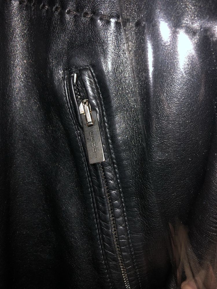 Шкіряна куртка Fendi 50р оригінал!!!