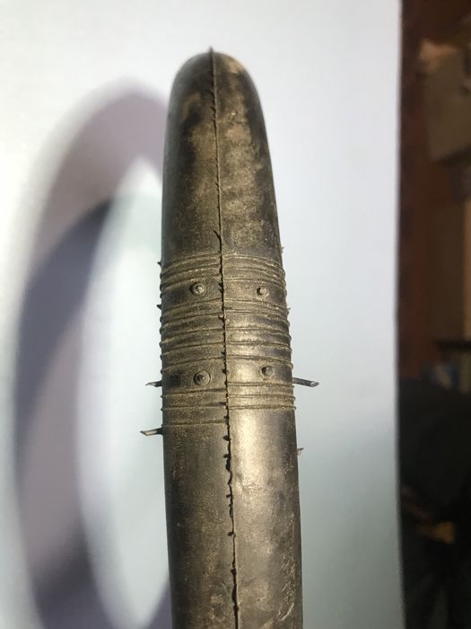 Шина прикочуючого колеса Джон Дір A22325