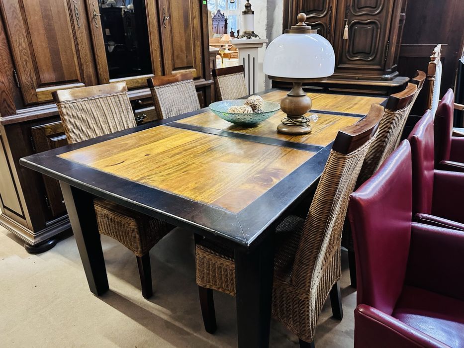 KOLONIALNY stół tekowy z 6 krzesłami z wikliny :)