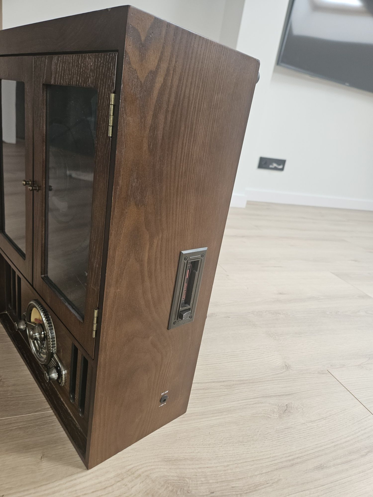 Gramofon w stylu retro
