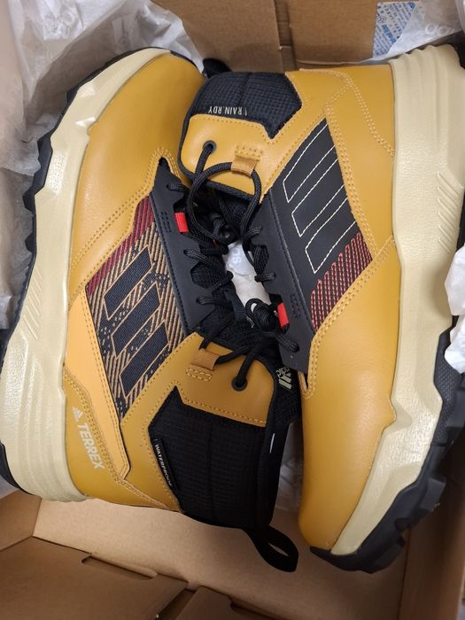 Зимові кросівки Adidas Terrex unity lea mid r.rdy