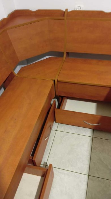 Stół i ława narożna