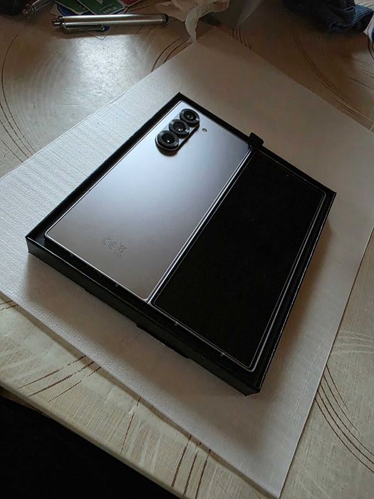Samsung Z Fold 6  12/512