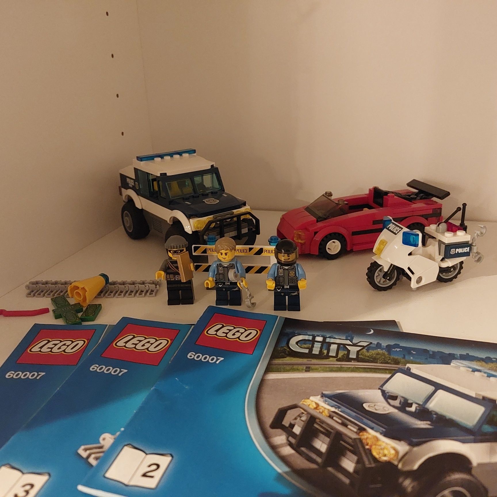 Zestaw LEGO 60007 High Speed Chase (ekskluzywna figurka)